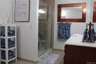 134 Jackie Ct, Patchogue, NY 11772 - Photo 9