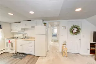 219 Pond Rd, Bohemia, NY 11716 - Photo 19