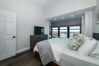 100 New Roc City Place #405, New Rochelle, NY 10801 - Photo 15