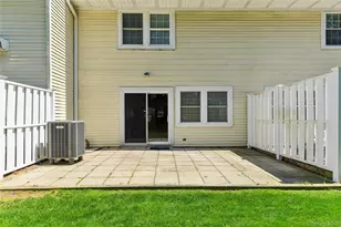 46 Gazebo Ln, Holtsville, NY 11742 - Photo 21