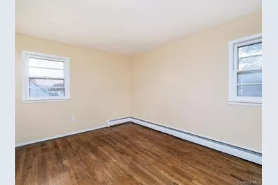 220 Benson Avenue #2, Elmont, NY 11003 - Photo 13