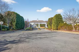 14 Miro Pl, Port Washington, NY 11050 - Photo 49