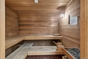 14 Miro Pl, Port Washington, NY 11050 - Photo 45