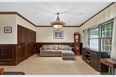 14 Miro Place, Port Washington, NY 11050 - Photo 13