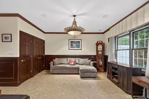 14 Miro Pl, Port Washington, NY 11050 - Photo 13