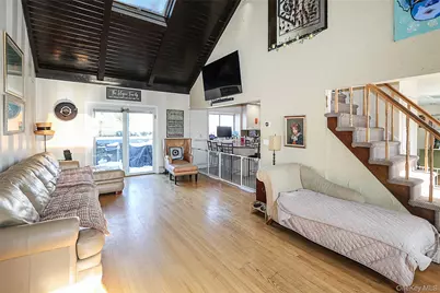 25 Centre Street, Lynbrook, NY 11563 - Photo 5