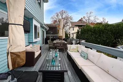 25 Centre Street, Lynbrook, NY 11563 - Photo 23