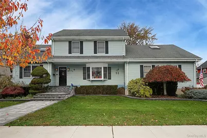 25 Centre Street, Lynbrook, NY 11563 - Photo 1