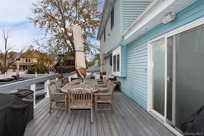 25 Centre Street, Lynbrook, NY 11563 - Photo 25