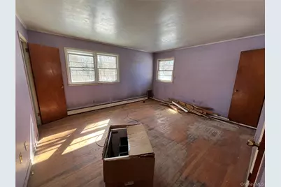 802 Tooker Avenue, West Babylon, NY 11704 - Photo 5