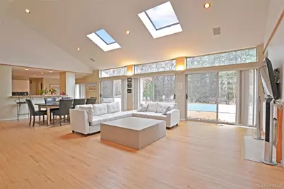 10 Jeffrey Lane, East Quogue, NY 11942 - Photo 13