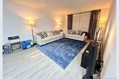 222-89 Braddock Avenue #4B, Bellerose, NY 11428 - Photo 9