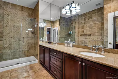 110 Brattle Circle, Melville, NY 11747 - Photo 23