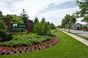 110 Brattle Cir, Melville, NY 11747 - Photo 39