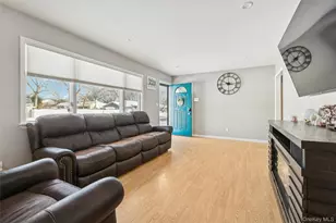 18 W Court Dr, Centereach, NY 11720 - Photo 5