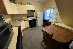 1286 America Ave, West Babylon, NY 11704 - Photo 21