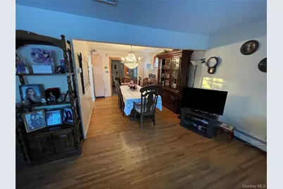 1286 America Avenue, West Babylon, NY 11704 - Photo 5