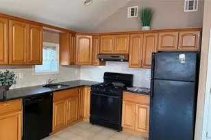 87-30 Commonwealth Blvd, Bellerose, NY 11426 - Photo 5