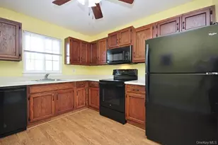 302 Sheffield Ct, Brewster, NY 10509 - Photo 7