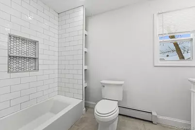 222 Blue Point Road, Farmingville, NY 11738 - Photo 27