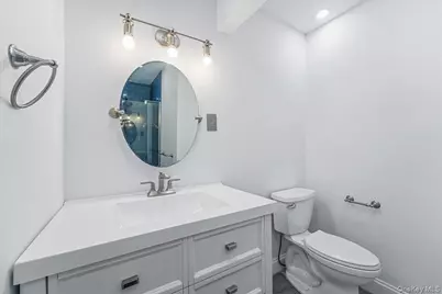 222 Blue Point Road, Farmingville, NY 11738 - Photo 17