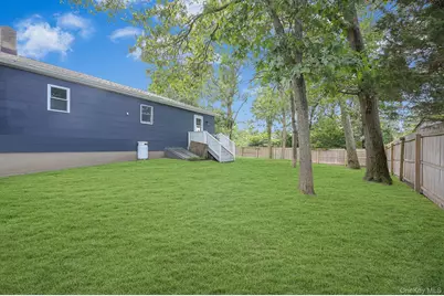 222 Blue Point Road, Farmingville, NY 11738 - Photo 31