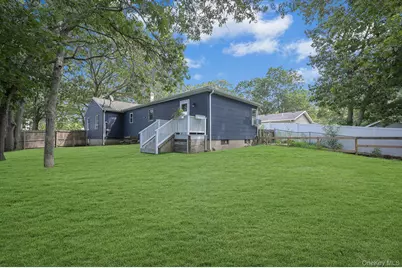 222 Blue Point Road, Farmingville, NY 11738 - Photo 33