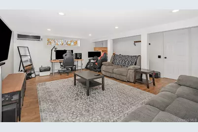 3 Aron Street, Smithtown, NY 11787 - Photo 33