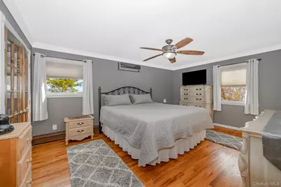 3 Aron Street, Smithtown, NY 11787 - Photo 25