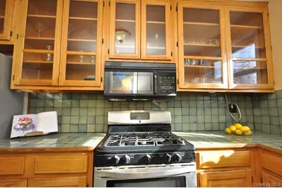 4 Wildwood Road #A8, Hartsdale, NY 10530 - Photo 9