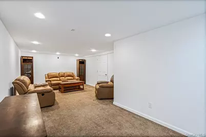 169 Hickory Street, Port Jefferson, NY 11776 - Photo 31