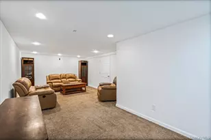 169 Hickory St, Port Jefferson, NY 11776 - Photo 31