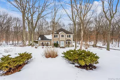 169 Hickory Street, Port Jefferson, NY 11776 - Photo 35