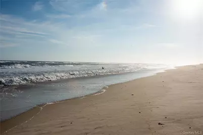 623 Lazy Point Road, Amagansett, NY 11930 - Photo 3