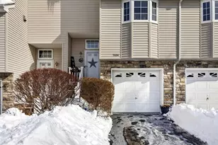 1604 Pondview Loop, Wappingers Falls, NY 12590 - Photo 3