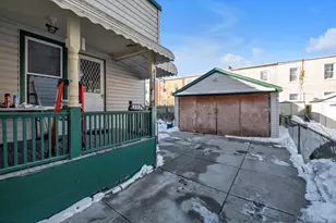 104-47 89th Ave, Richmond Hill, NY 11418 - Photo 17