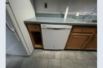 70 Locust Avenue #B114, New Rochelle, NY 10801 - Photo 5