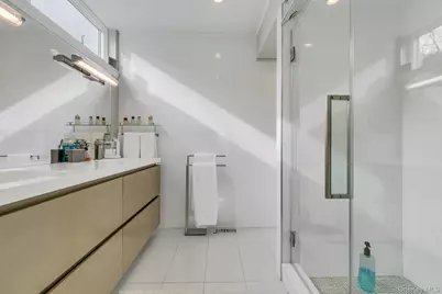 17 Romana Drive, Hampton Bays, NY 11946 - Photo 21