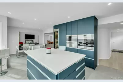 17 Romana Drive, Hampton Bays, NY 11946 - Photo 15