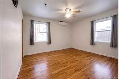 76-30 172nd Street, Fresh Meadows, NY 11366 - Photo 5