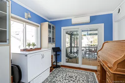 58 Elm Court, New Hyde Park, NY 11040 - Photo 15