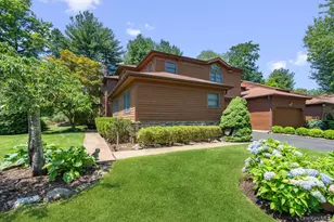 43 Hunt Dr, Jericho, NY 11753 - Photo 37