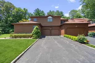 43 Hunt Dr, Jericho, NY 11753 - Photo 35