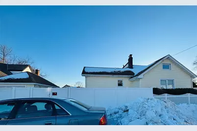 137-03 244th Street, Rosedale, NY 11422 - Photo 3