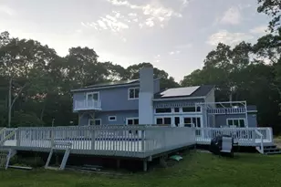 10 Skyes Neck Ct, East Quogue, NY 11942 - Photo 3