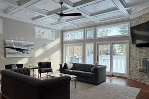 10 Skyes Neck Ct, East Quogue, NY 11942 - Photo 5