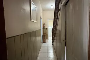 690 E 240th St, Bronx, NY 10470 - Photo 19