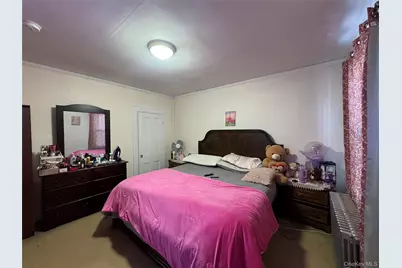 690 E 240th Street, Bronx, NY 10470 - Photo 29