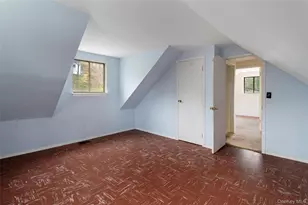 76 Beverly Rd, Mount Kisco, NY 10549 - Photo 19