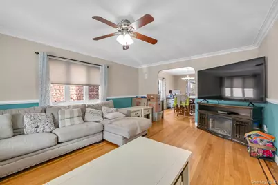 1922 Hering Avenue, Bronx, NY 10461 - Photo 3